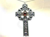Ref-200  Croix  talisman et pentacle