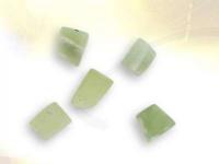 Ref-3857 Jade de chine pierre roule