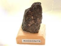 Ref-124  Rhodonite